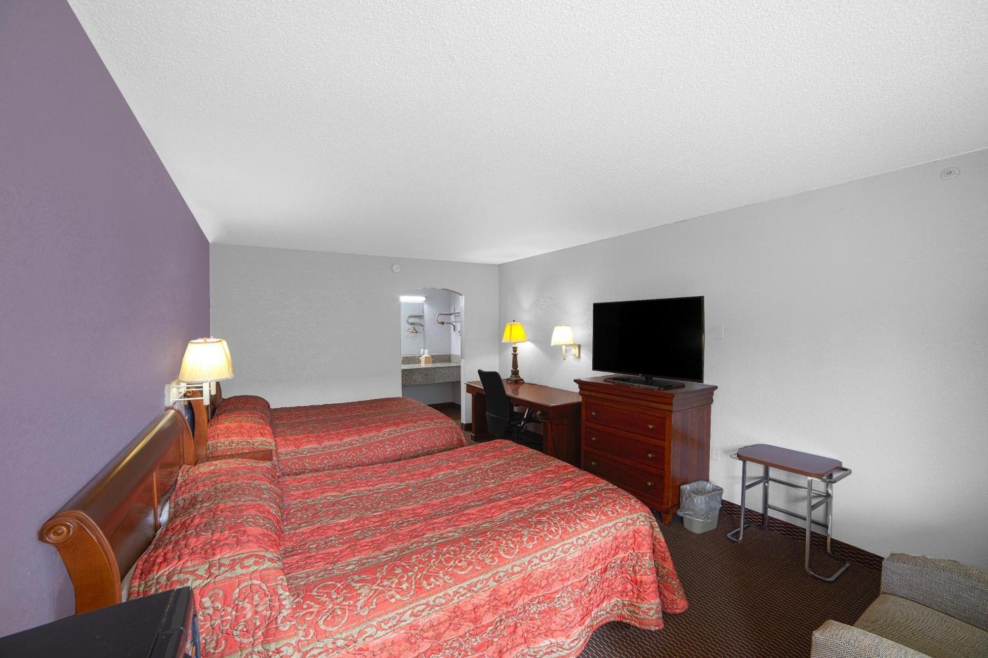 Masters Inn Selma Smithfield I-95 By Oyo المظهر الخارجي الصورة