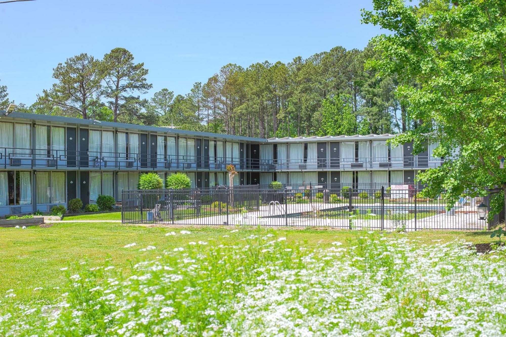 Masters Inn Selma Smithfield I-95 By Oyo المظهر الخارجي الصورة