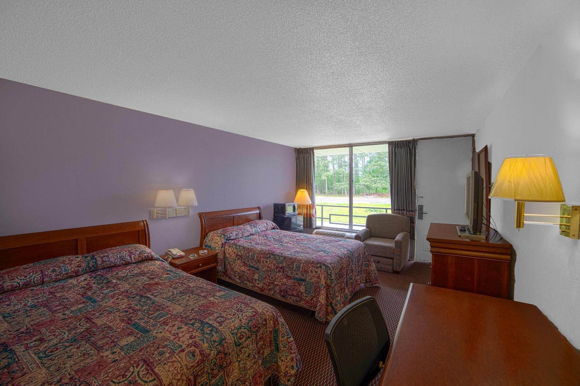 Masters Inn Selma Smithfield I-95 By Oyo المظهر الخارجي الصورة